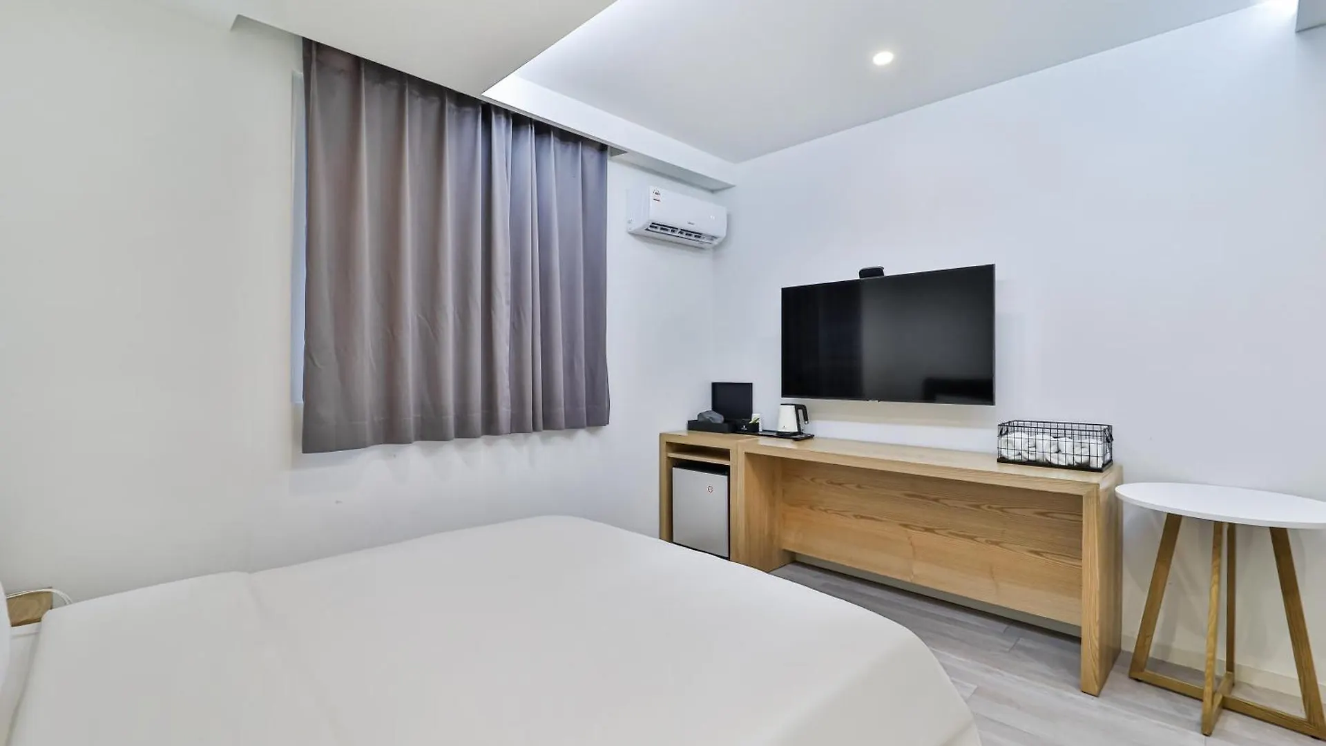 Sloth Hotel Busan Seomyeon