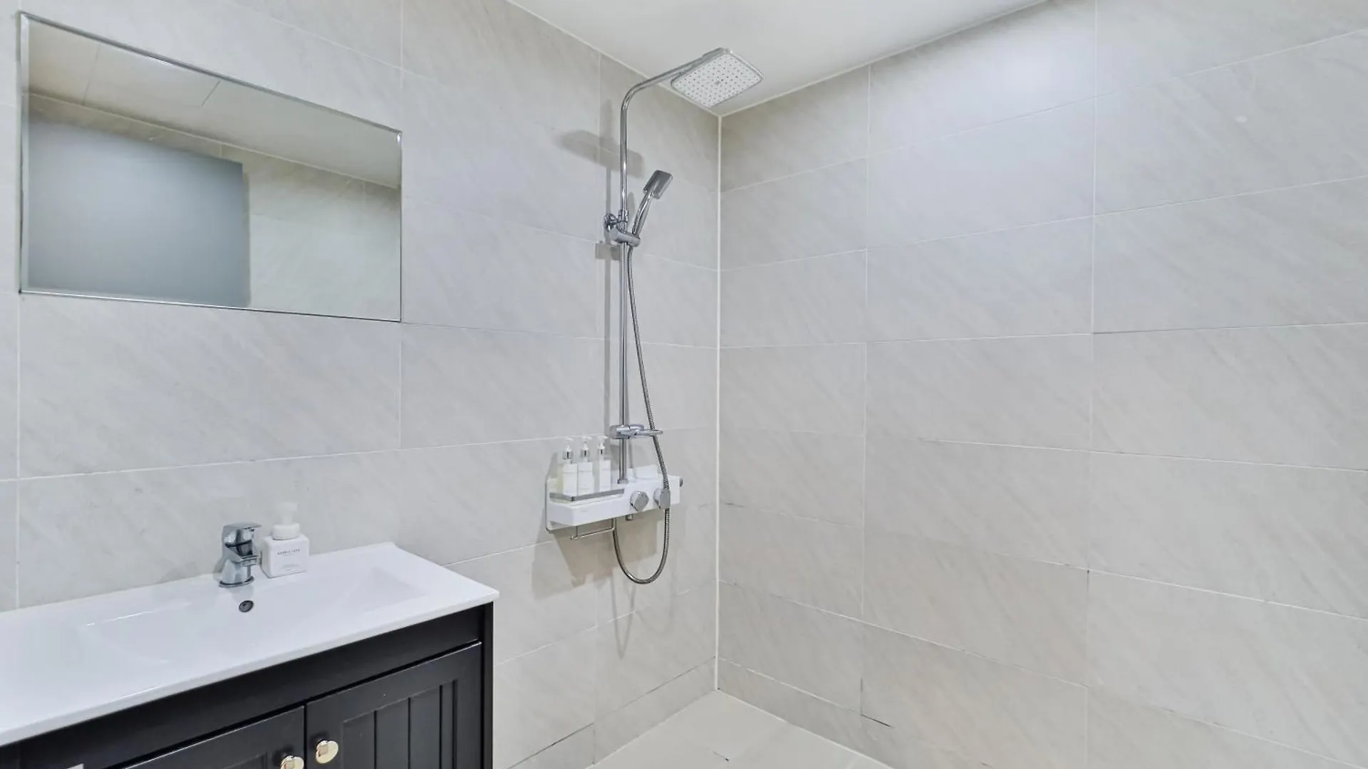 Sloth Hotel Busan Seomyeon