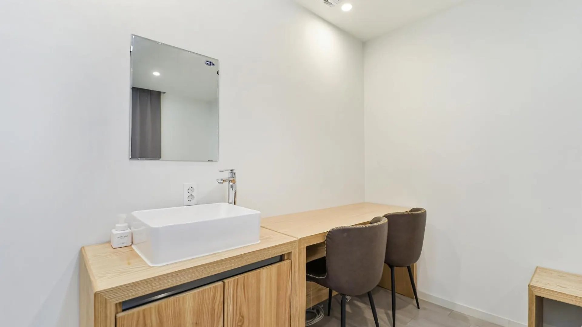 Sloth Hotel Busan Seomyeon كوريا الجنوبية