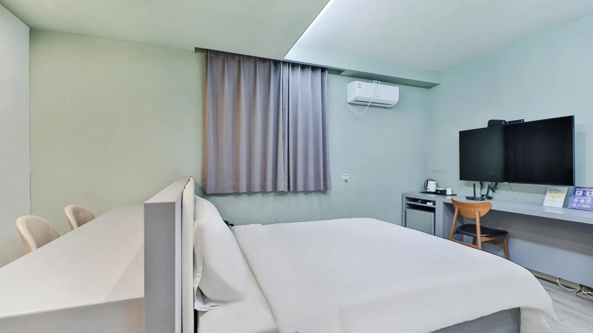 Sloth Hotel Busan Seomyeon