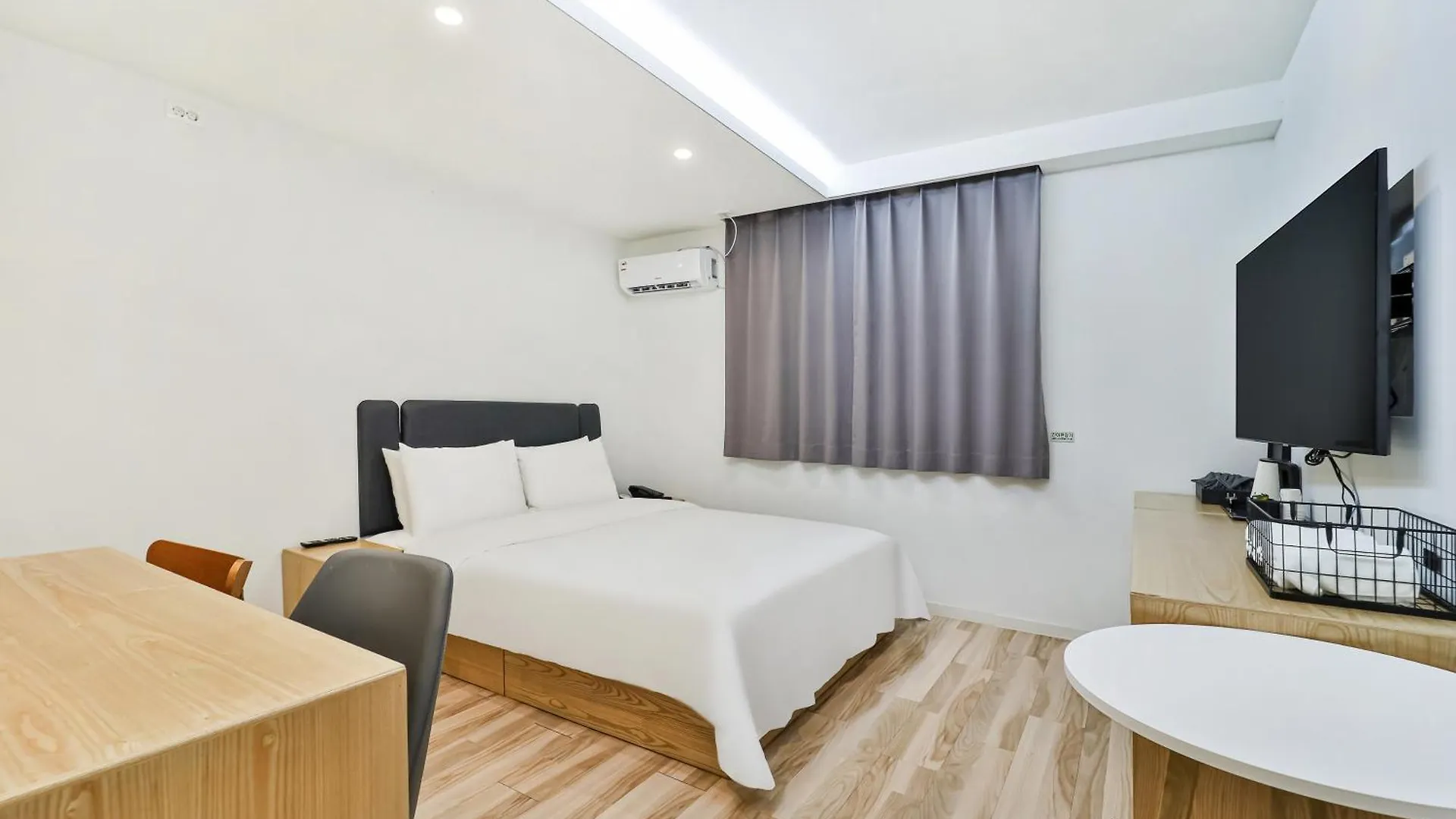 Sloth Hotel Busan Seomyeon