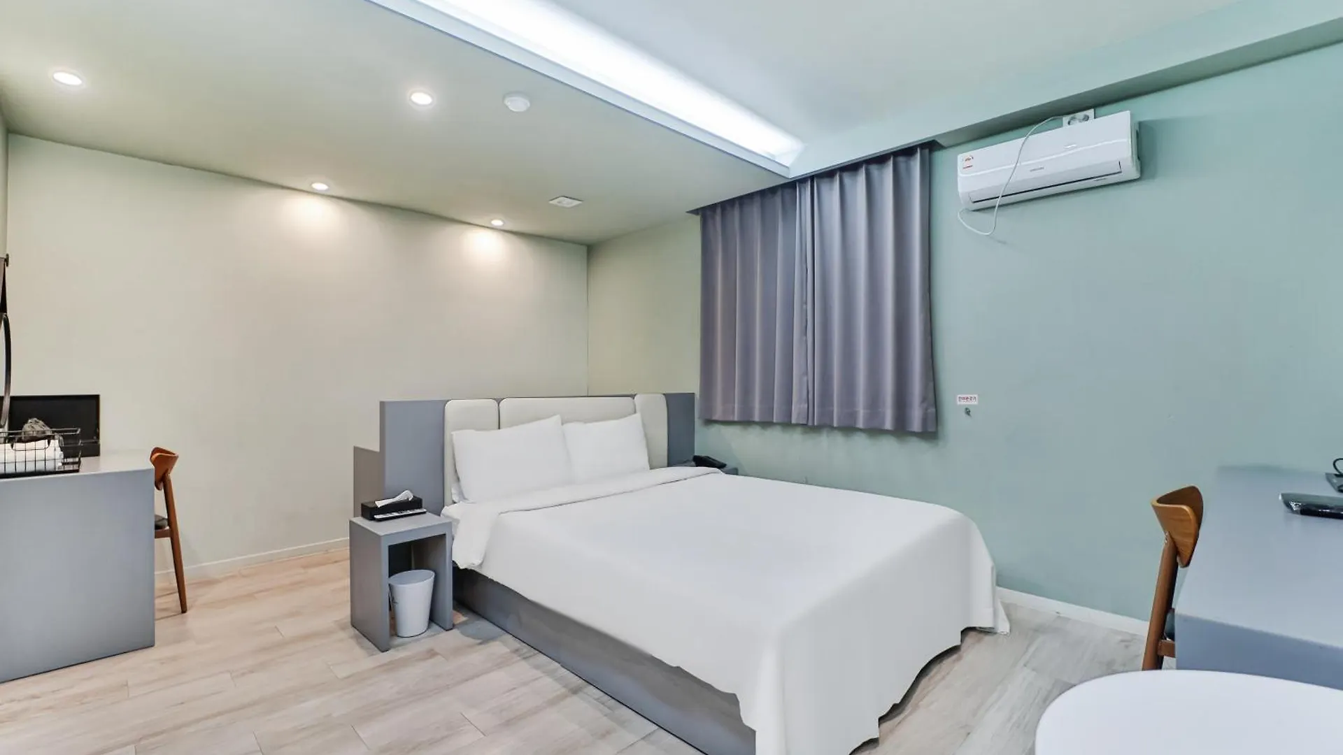 Sloth Hotel Busan Seomyeon