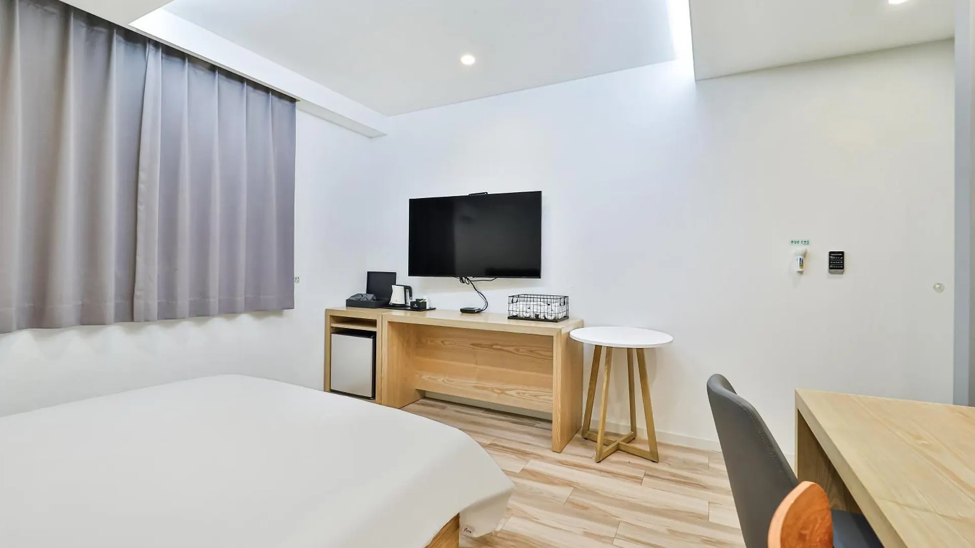 Sloth Hotel Busan Seomyeon 0*,